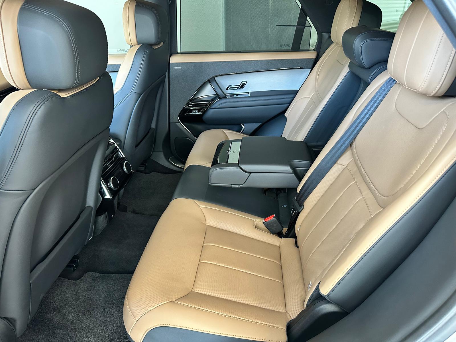RANGE ROVER SPORT 9